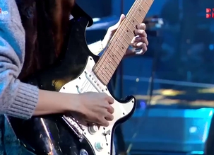 Câu chuyện buồn - Ace Falme